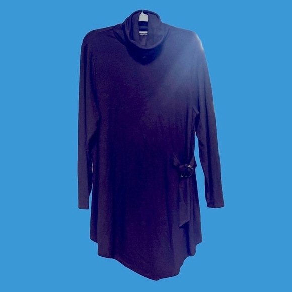 Dg2 black turtleneck sweater with front decorative belt - Picture 1 of 9